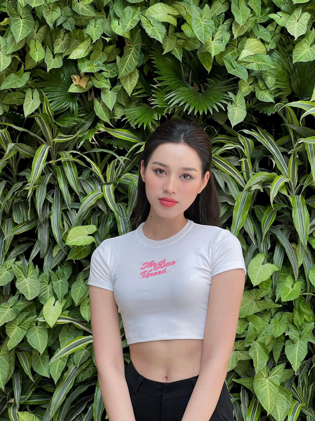 Từng bị gắn mác "gái quê", Hoa hậu Việt Nam 2020 ngày càng biến hóa với nhiều phong cách.