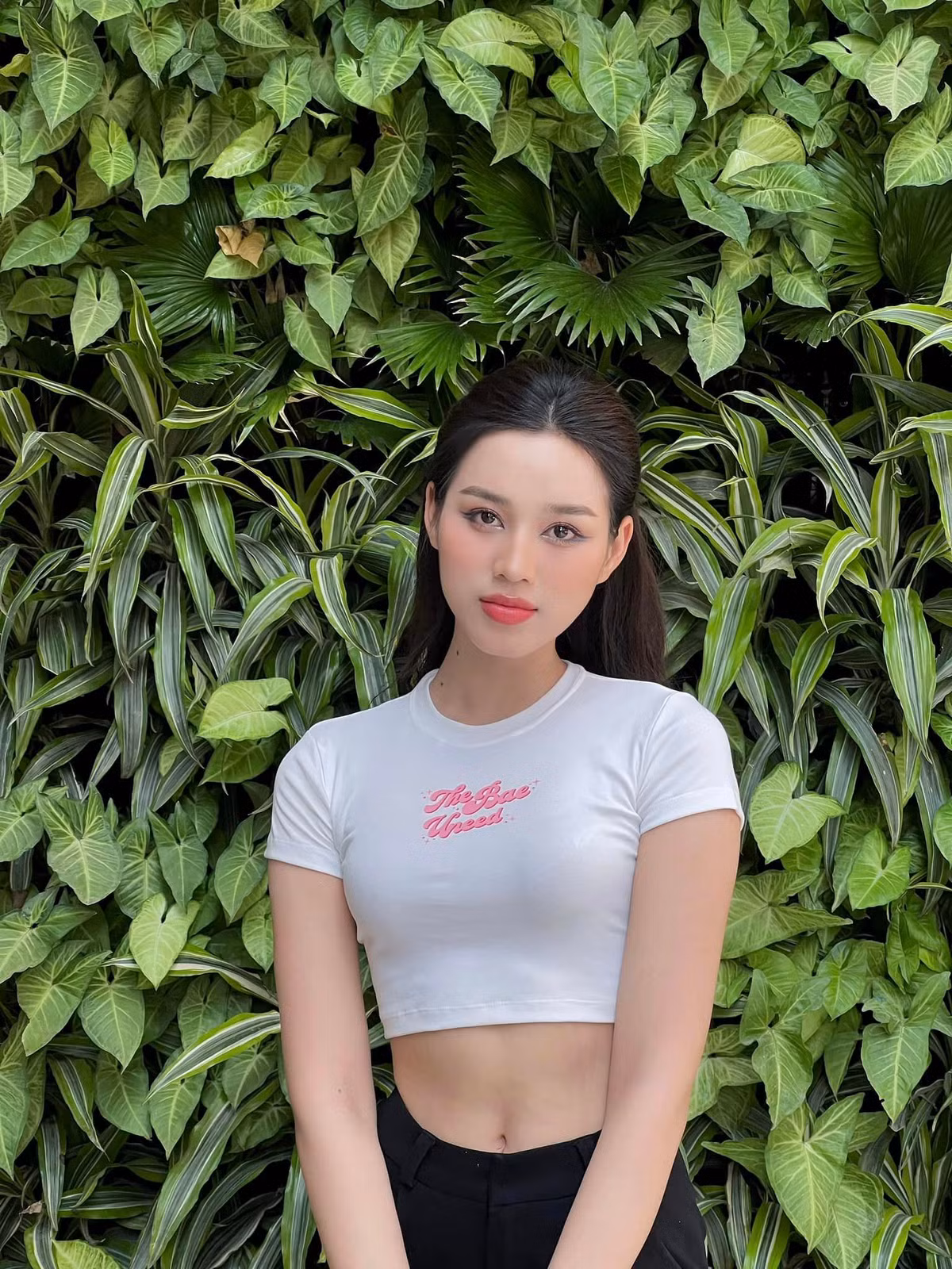 Từng bị gắn mác "gái quê", Hoa hậu Việt Nam 2020 ngày càng biến hóa với nhiều phong cách.