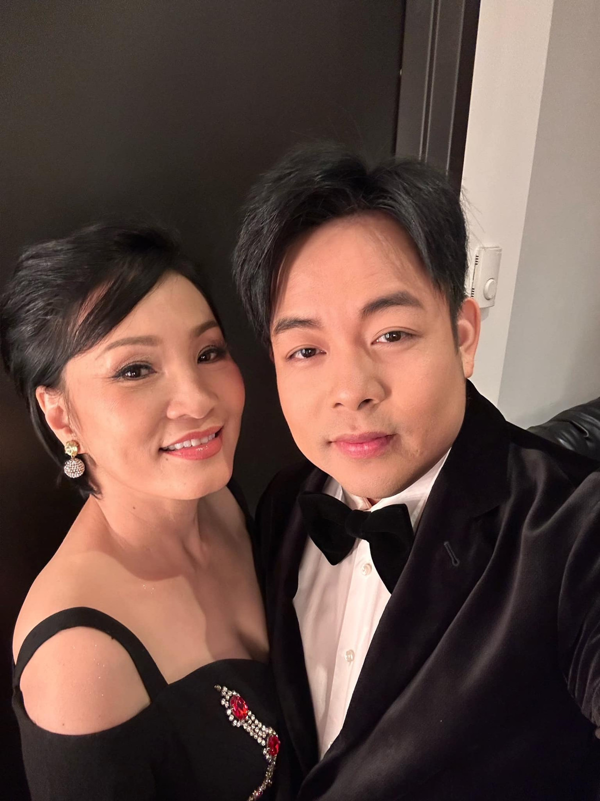 Giọng ca "Đắp mộ cuộc tình" chia sẻ hình ảnh mới sau khi giảm 12 kg.