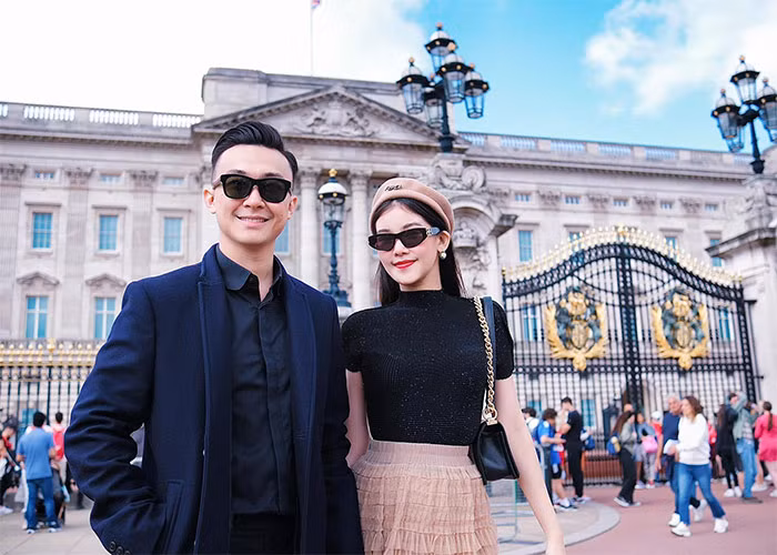 Nhan sắc của nàng hậu được nhận xét ngày càng thăng hạng, không còn bị chê bai như khi mới lên ngôi Hoa hậu Đại dương Việt Nam 2017.