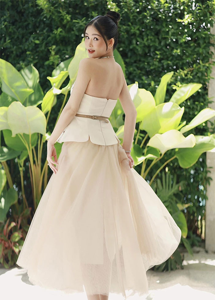  Lê Âu Ngân Anh được nhận xét là bà bầu xinh đẹp và gọn gàng nhất Vbiz ở thời điểm hiện tại.