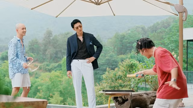 Với diện mạo mới trong phim, Anh Vũ chia sẻ, đây là vai diễn khác hoàn toàn với những lần đóng phim trước. Ảnh: VFC/Gia đình và Xã hội.