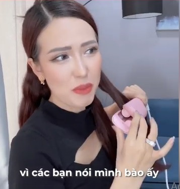 Vài tuần sau đó, biết nữ MC sắp ra Hà Nội công tác nên tuyển thủ này ngỏ ý sẽ lo vé máy bay và đặt phòng khách sạn ngay nơi mình đang đóng quân cho. Tuy nhiên sau lần gặp đầu, nữ MC nhận ra nam cầu thủ này là trai đểu chính hiệu, ngỏ ý ở lại phòng riêng của cô khi viện đủ lý do. Tuy nhiên, sau khi bị "đuổi khéo" ra khỏi phòng khách sạn thì cầu thủ này cũng không liên lạc lại luôn.