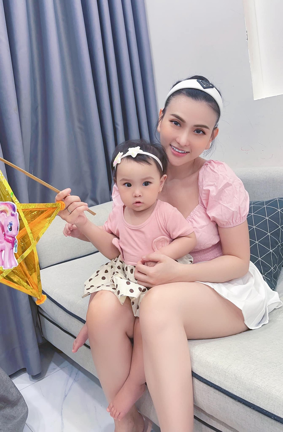 Qua thời gian bỉm sữa vất vả, giọng ca sinh năm 1984 có nhiều thời gian để chăm sóc bản thân hơn.