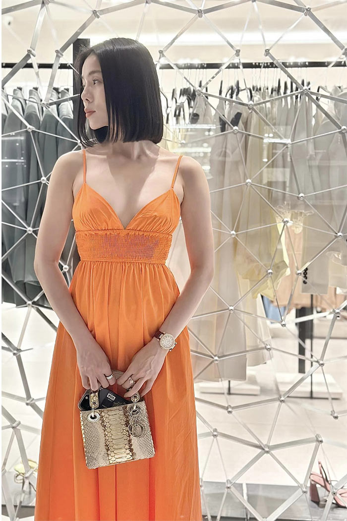 Lệ Quyên tự hào vì phiên bản hiện tại của cô còn đẹp hơn cả khi nữ ca sĩ 20 tuổi.