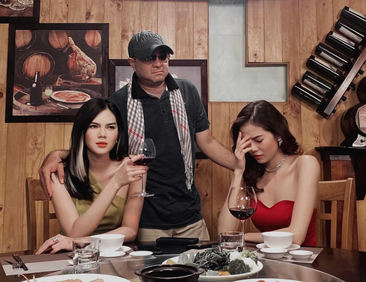 Chân dài gốc Cần Thơ cũng góp mặt trong bộ phim truyền hình "Màu cát" đang phát sóng.