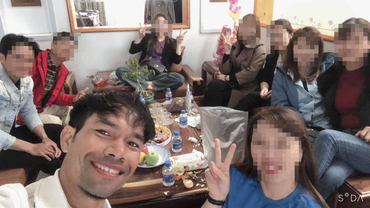 Hình ảnh cuộc sống đời thường của Quán quân Vietnam Idol 2012 được anh chia sẻ vào dịp Tết vừa qua.