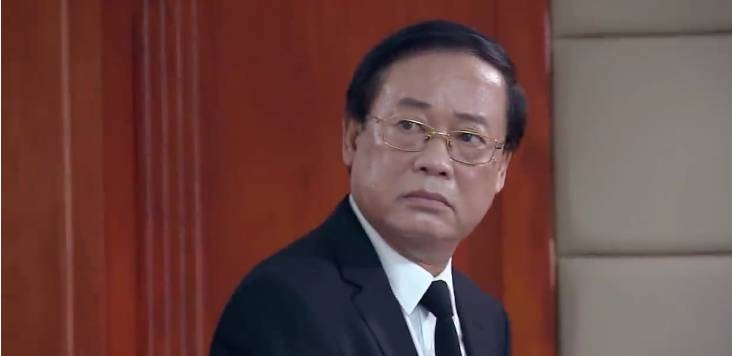 Vai bố vợ của NSƯT Phú Thăng trong "Dưới bóng cây hạnh phúc" khiến khán giả thích thú bình luận: "Xem phim từ đầu tới tập này mới hả dạ", "Bao nhiêu điểm cũng không đủ để đánh giá cung bậc cảm xúc lúc này", "Đúng chuẩn bố vợ quốc dân"....