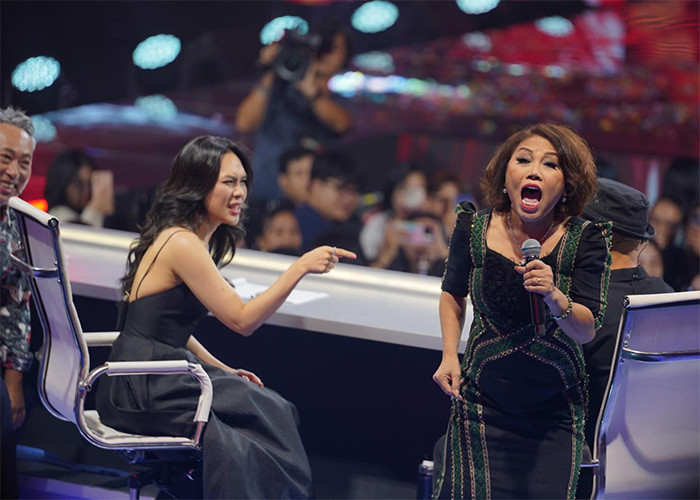 Mới đây nữ ca sĩ 56 tuổi còn tham gia hát trong chương trình Vietnam Idol - chương trình chị từng là thành viên ban giám khảo trong nhiều mùa.