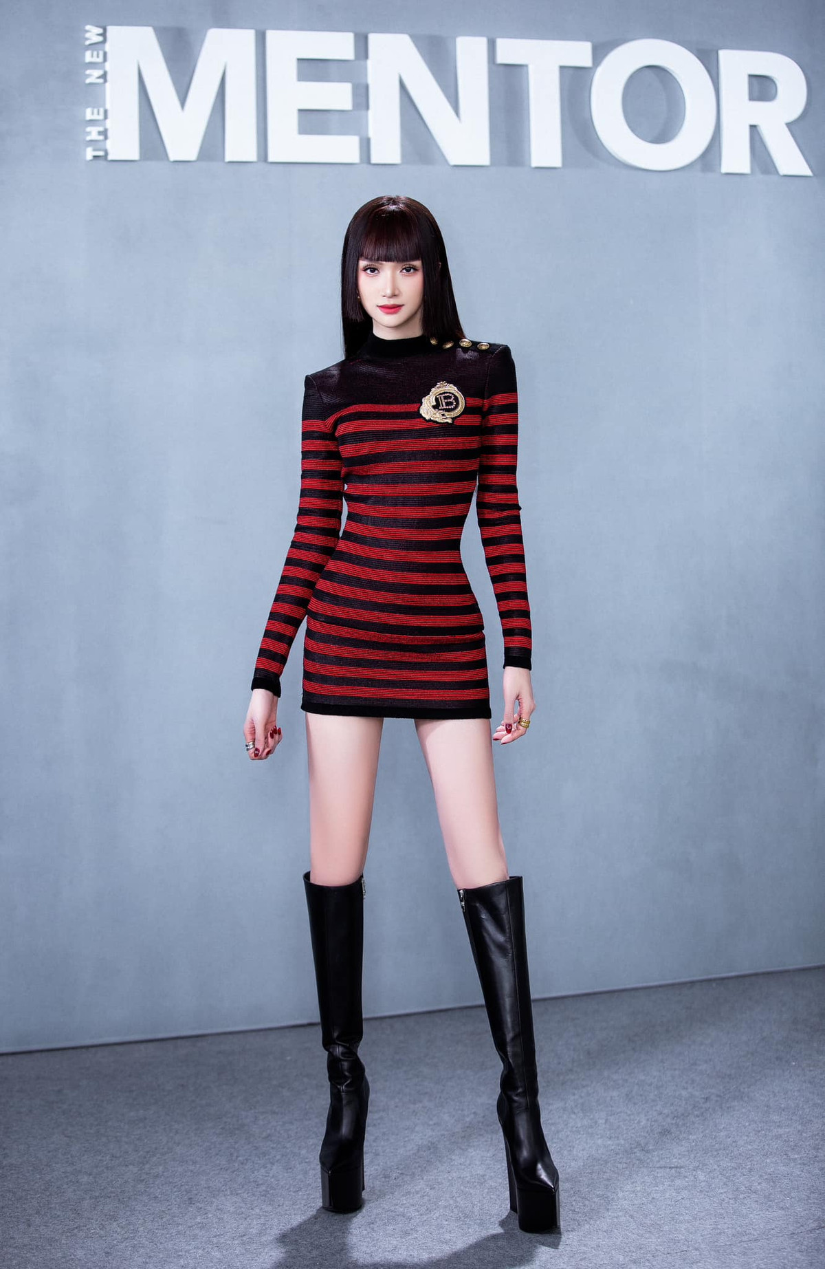 Hình ảnh chỉn chu mỗi khi lên hình của chân dài sinh năm 1991.