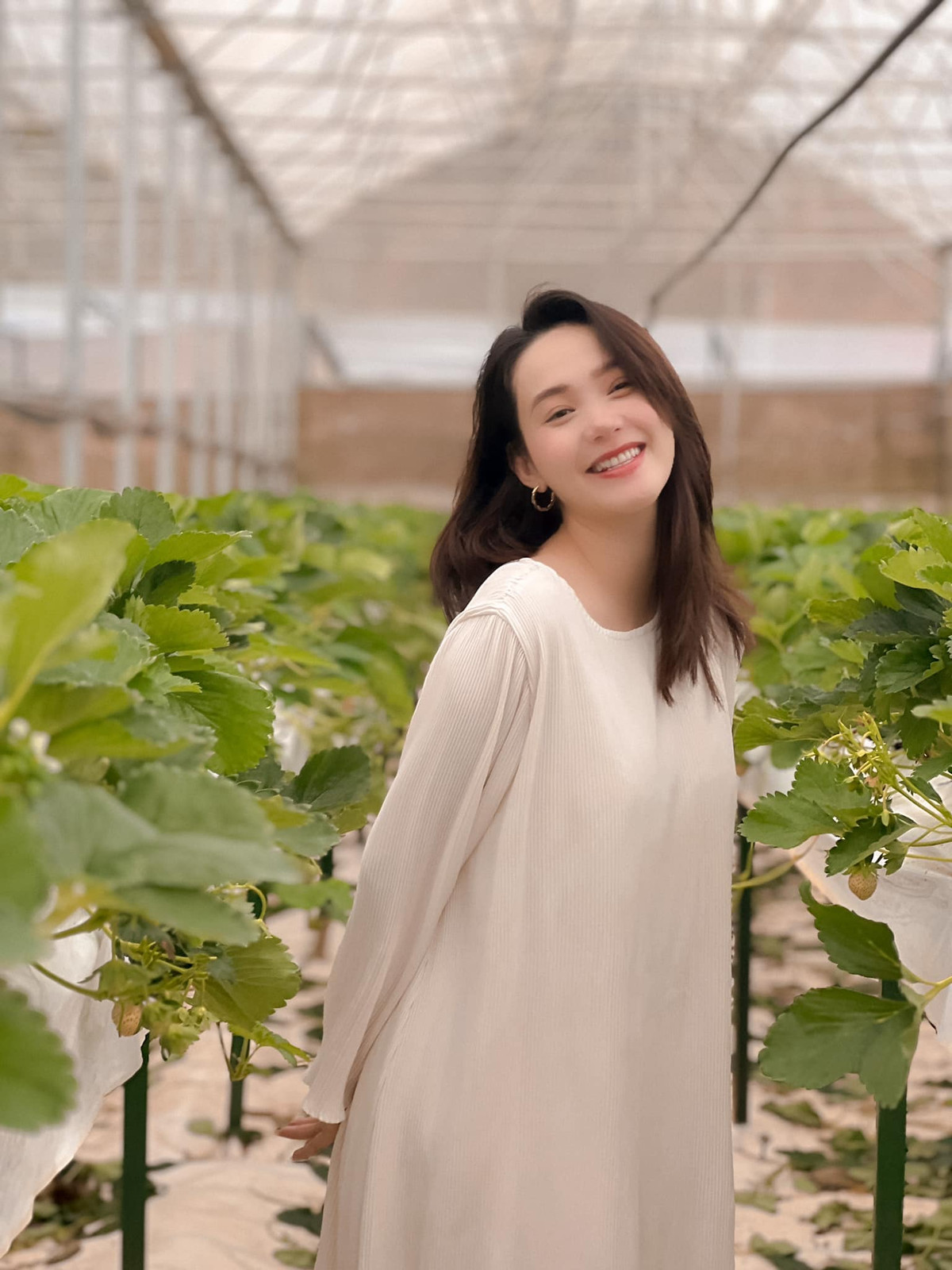 "Bé Heo" Minh Hằng vừa có chuyến du lịch Đà Lạt cùng người thân.