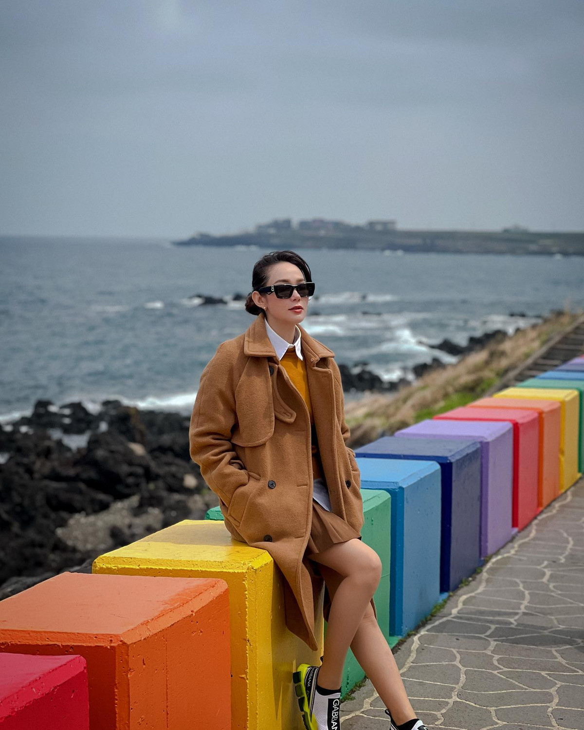 Tháng 4 vừa qua, Minh Hằng cũng được ông xã tháp tùng đến Hàn Quốc ngắm hoa anh đào.