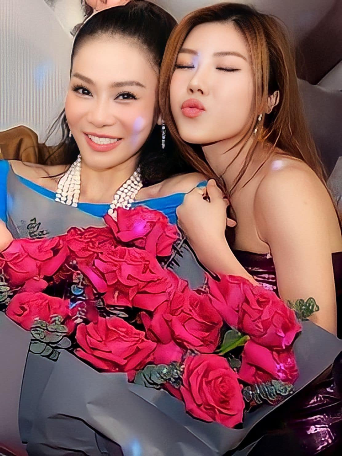 Trở lại với sân khấu sau một thời gian dài vắng bóng, học trò của ca sĩ Thu Minh khiến công chúng bất ngờ với nhan sắc ngày càng khác lạ.