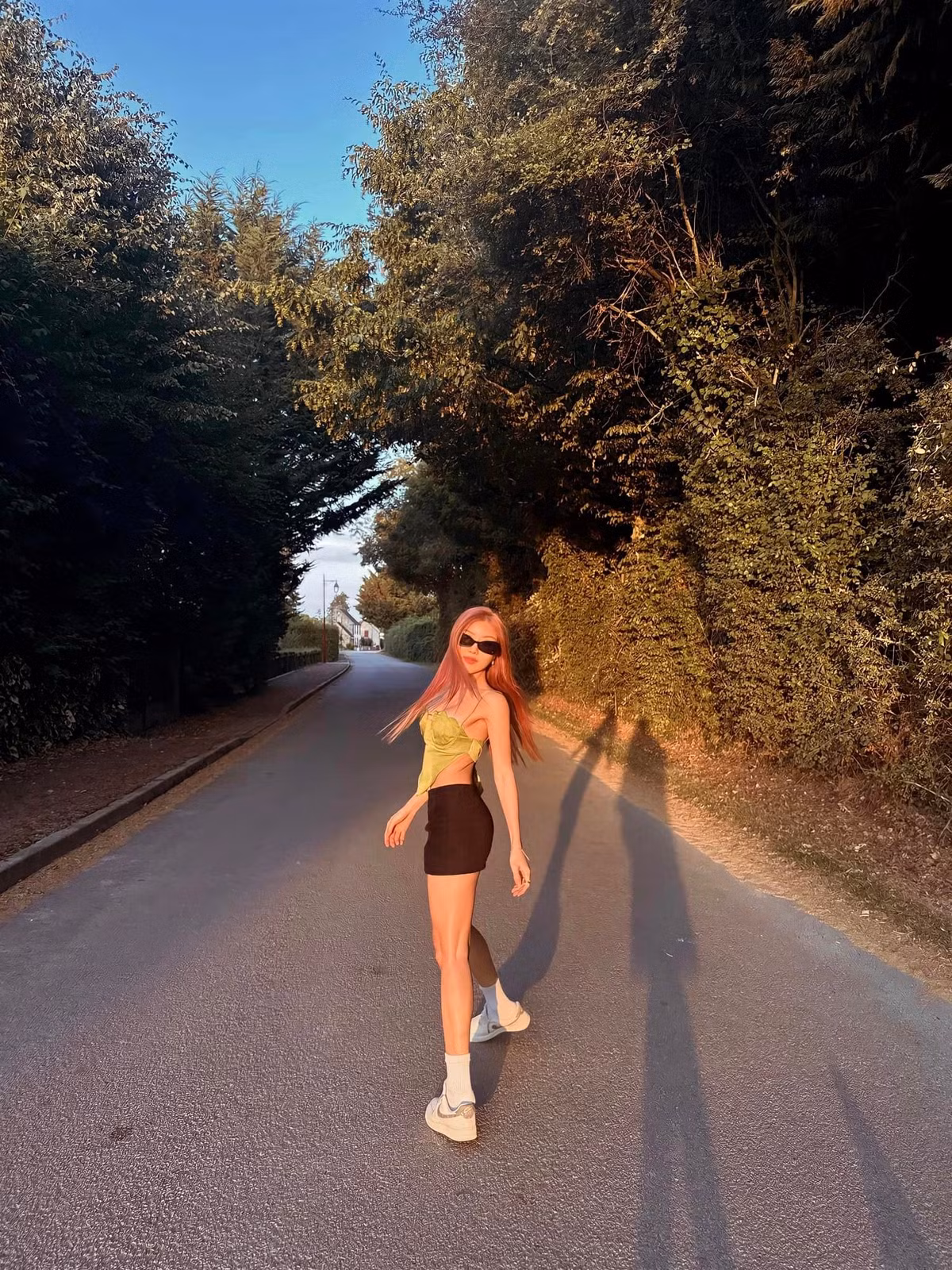 Cô còn được nhiều người khen ngợi bởi thân hình săn chắc, khỏe khoắn và vô cùng nóng bỏng.