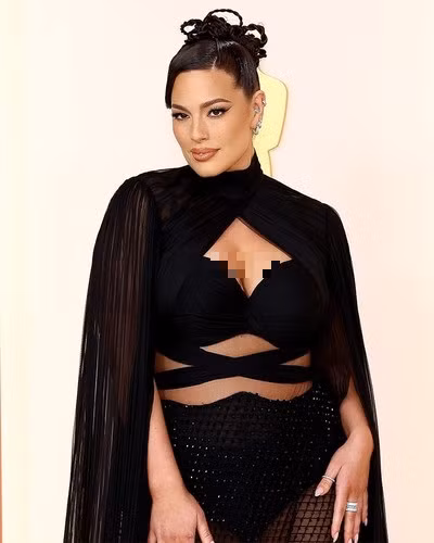 Ashley Graham đã truyền cảm hứng và sự tự tin cho rất nhiều cô gái có vóc dáng ngoại cỡ.