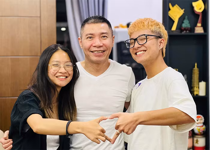 Thục Anh cũng theo học Đạo diễn trường Đại học Sân khấu - Điện ảnh, trong tương lai sẽ trở thành đồng nghiệp của bố Công Lý.