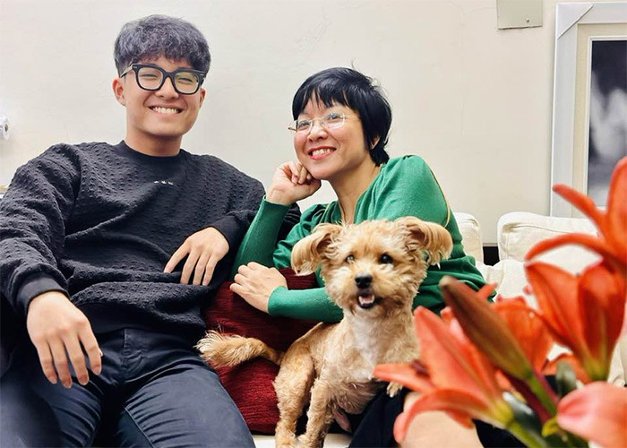 Gia Bảo năm nay 18 tuổi, vừa tốt nghiệp trường THPT Khoa học Giáo dục, trực thuộc Trường Đại học Giáo dục - Đại học Quốc gia Hà Nội.