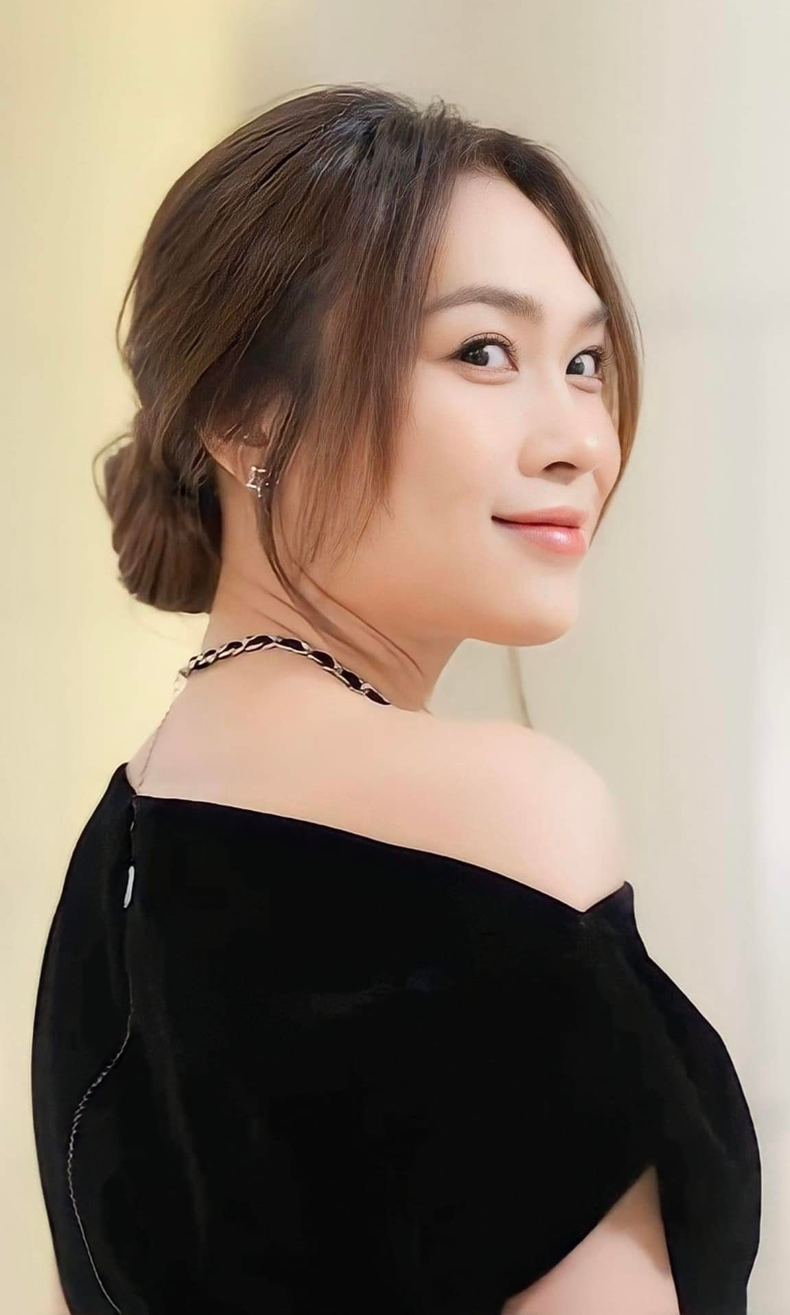 Khoảnh khắc xinh đẹp của Mỹ Tâm ngay từ những tập đầu của chương trình còn khiến quán quân Đức Phúc - học trò cưng của nữ ca sĩ phải thốt lên: "Tôi u mê cô của tôi quá rồi", "Tôi ngất lịm, tan chảy", "Sao có thể xao xuyến đến vậy hả trời!".