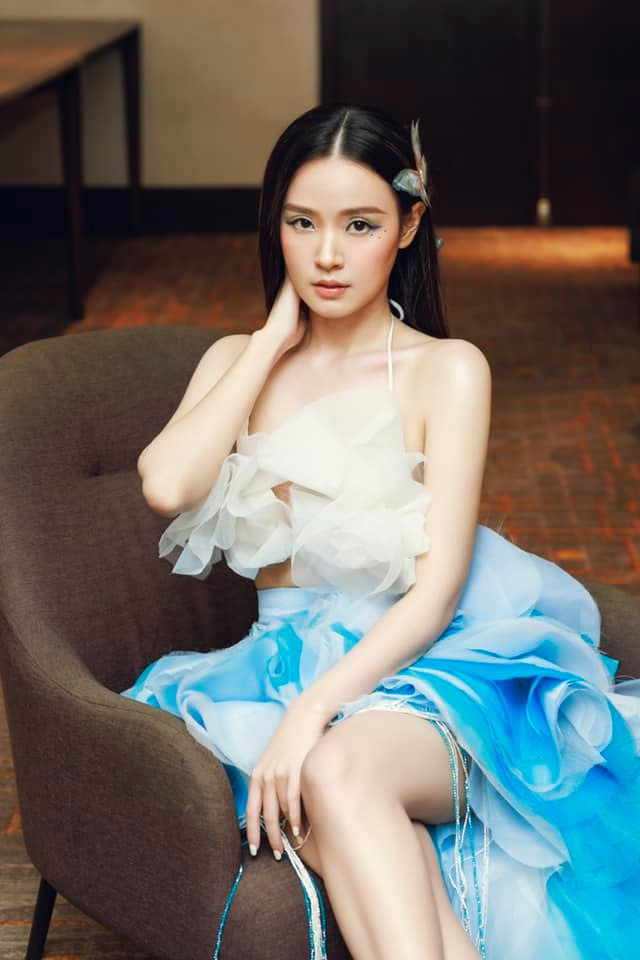 Năm 2016, Midu đoạt giải Giải thưởng Ngôi Sao Xanh với hạng mục "Nữ diễn viên điện ảnh được yêu thích nhất". Năm 2017, Midu đã giành giải Cánh diều vàng với hạng mục "Nữ diễn viên phụ xuất sắc" trong phim "Mẹ chồng".