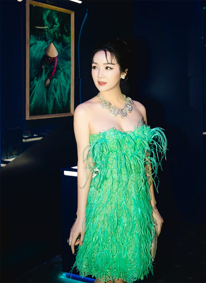 Ở tuổi 52, Giáng My vẫn sở hữu vóc dáng nuột nà, hấp dẫn.