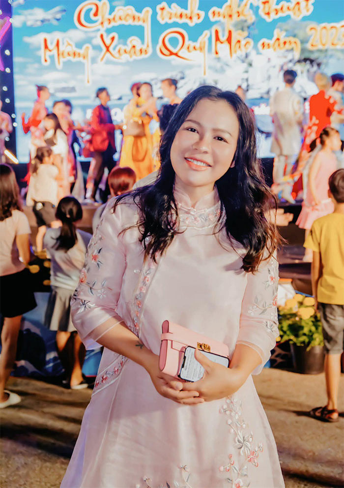 Sau khi sinh con, nhan sắc của Ngọc Tiền ngày càng thăng hạng dù đã ngấp nghé tuổi 50.