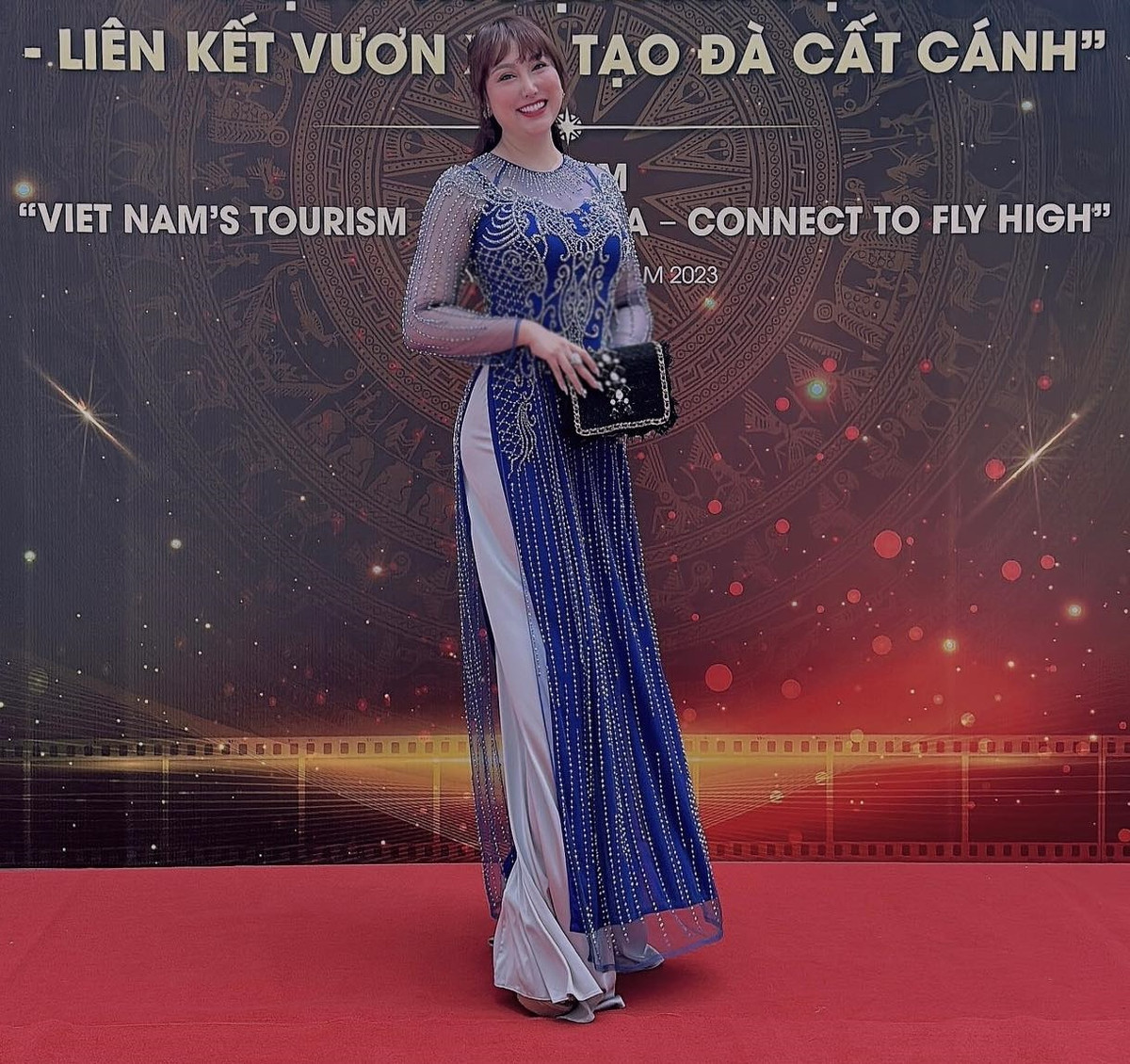 Sau những lần vóc dáng trồi sụt thất thường, thậm chí biến dạng vòng 3, mỹ nhân sinh năm 1982 trang bị cho mình kiến thức làm đẹp vững vàng để có một làn da căng bóng và vóc dáng thon gọn.