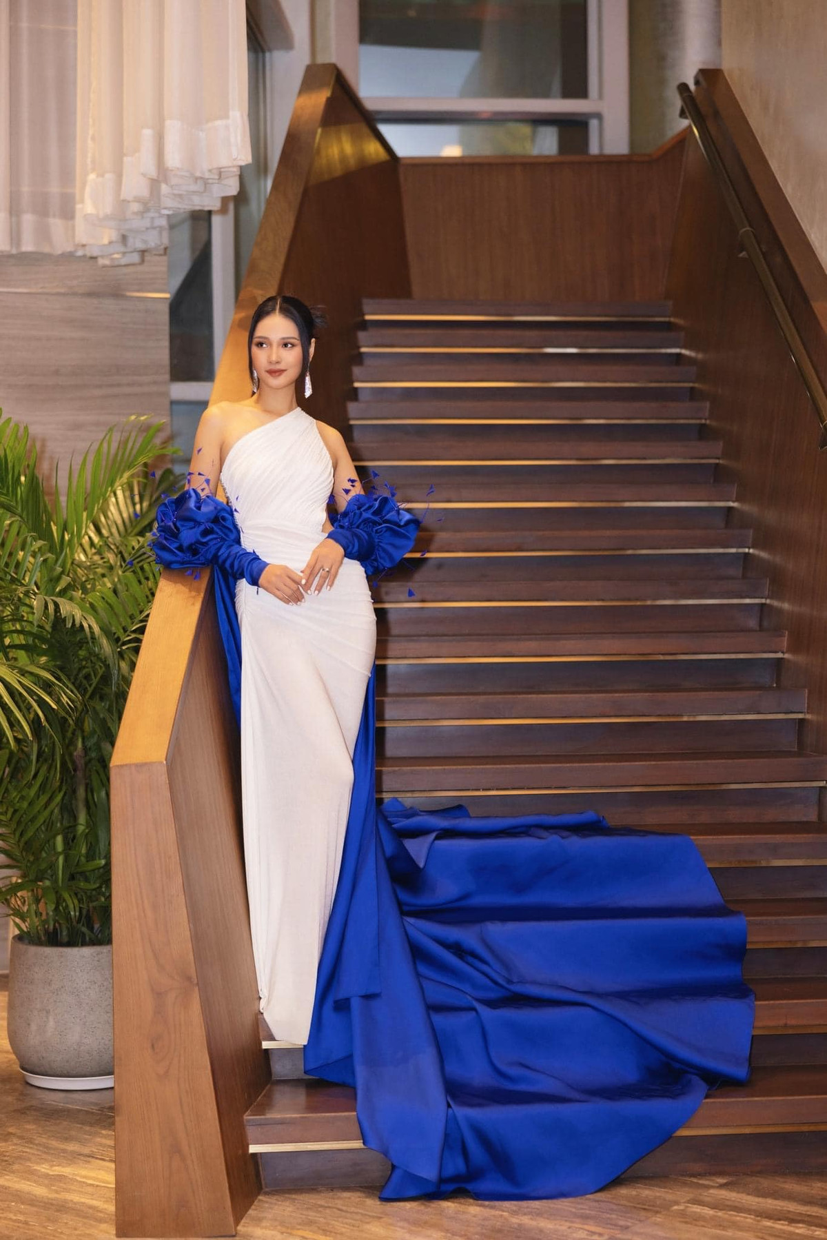 Thời gian qua, Hương Giang đánh dấu cho sự trở lại với vai trò là giám khảo của cuộc thi Hoa hậu Hoàn vũ Việt Nam - Miss Cosmo Vietnam 2023.