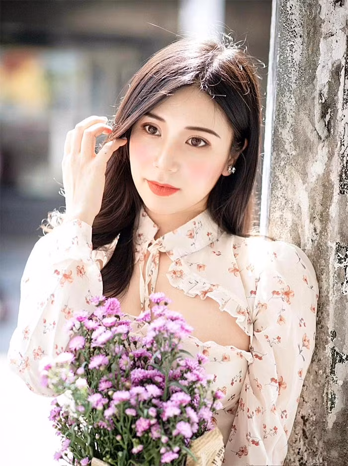 Nhan sắc của Thanh Bi ngày càng thăng hạng.