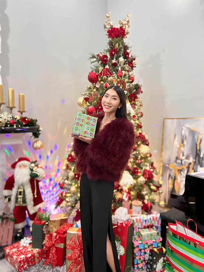 Thời gian gần đây Ngọc Quyên giảm cân hơn so với trước vì lịch làm việc dày đặc.