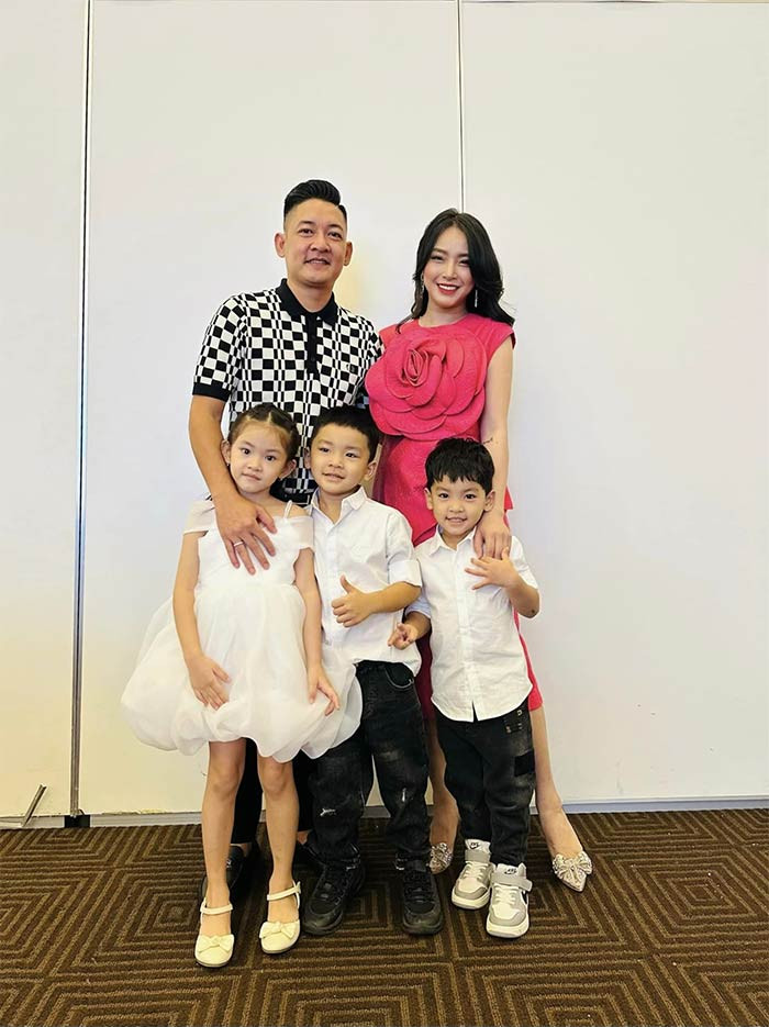 Sau này khi đã yêu nghề diễn hơn, Thành Đạt vẫn duy trì song song cả vai trò diễn viên và kinh doanh. Anh từng tham gia kinh doanh bất động sản, resort, nhà hàng, khách sạn,…