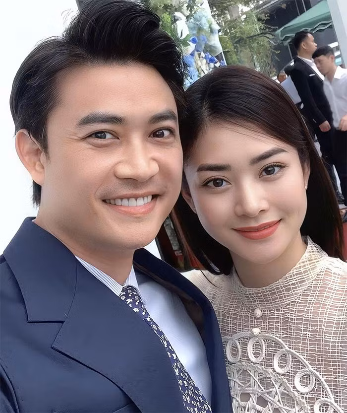 Nhan sac vo xinh dep cua dien vien Tien Loc “Lang trong pho“