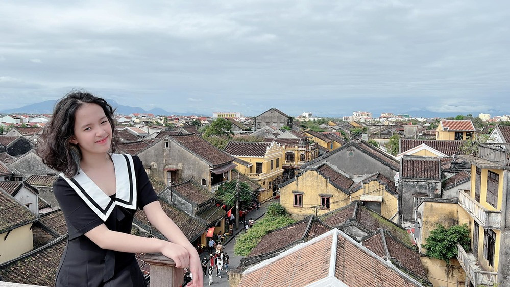 Ái nữ nhà Hồng Đăng còn có thành tích học tập tốt khiến bố mẹ tự hào.