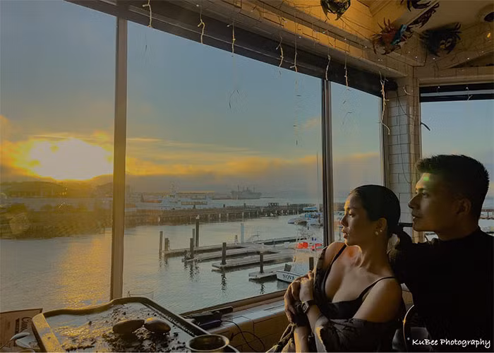 Kể từ khi yêu tình trẻ Lâm Bảo Châu, nhan sắc và độ trẻ trung của Lệ Quyên thăng hạng thấy rõ.