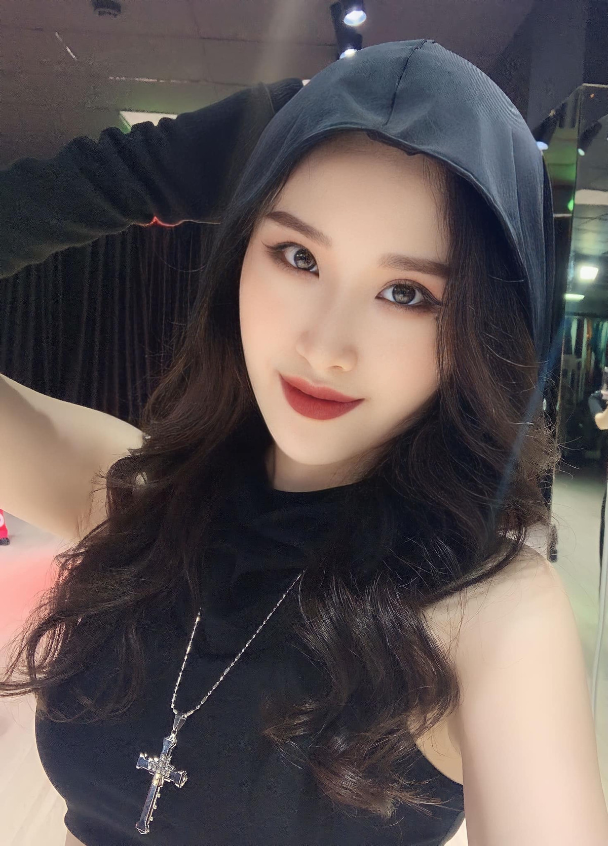 Từng giận bố khi hôn nhân tan vỡ và rất thương mẹ, nhưng Thiên Nga vẫn ủng hộ quyết định lấy vợ lần 4 của bố, miễn sao ông giữ sức khỏe để không phải vào viện.