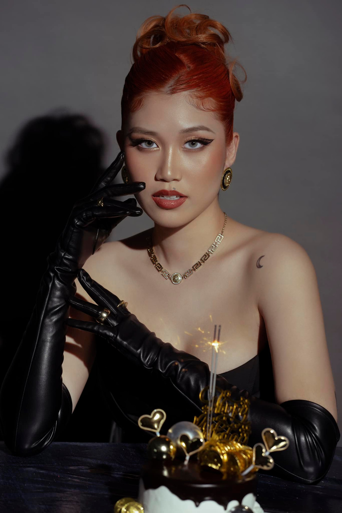 Tường An sở hữu đường nét cùng sắc vóc gợi cảm giống hệt người mẹ nổi tiếng thời còn ở đỉnh cao nhan sắc.