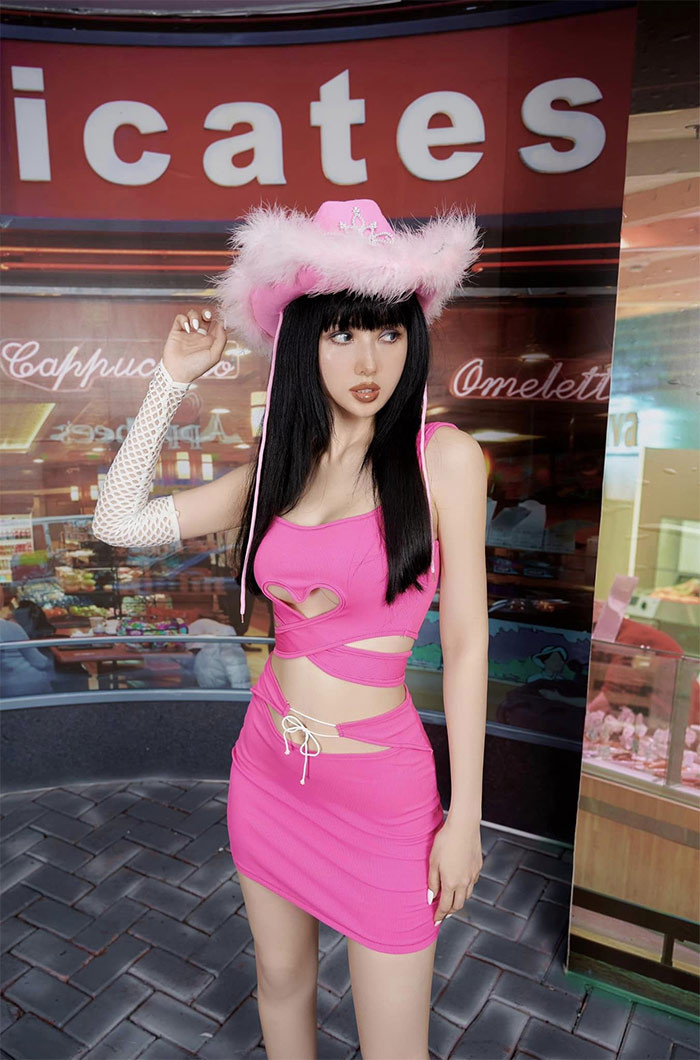 Mặc dù không còn hoạt động showbiz nhưng Tâm Tít vẫn chăm chút ngoại hình.