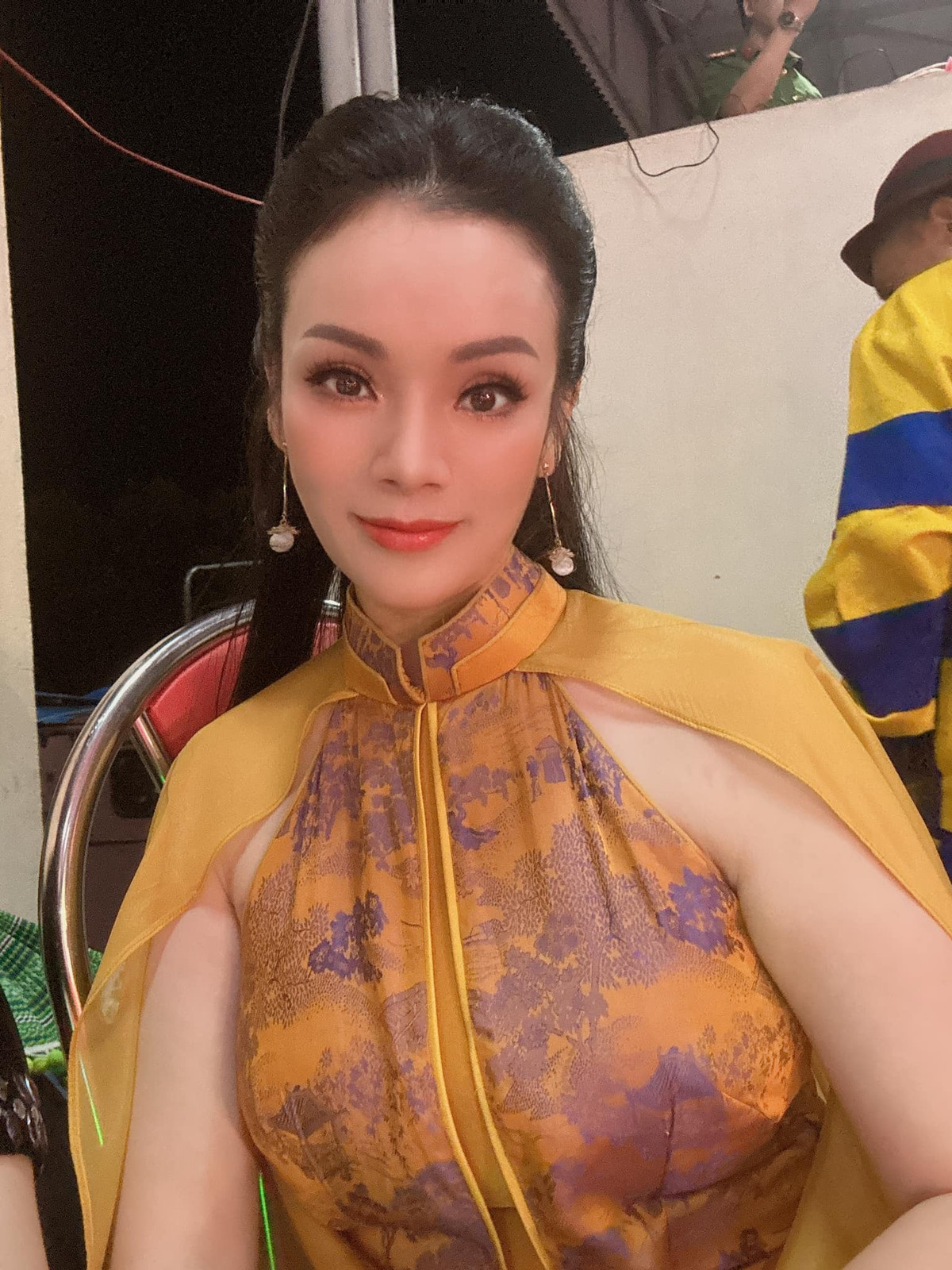 Sau nhiều năm, bằng tài năng và sự nỗ lực không ngừng, Tân Nhàn trở thành "Tiến sĩ âm nhạc trẻ nhất Việt Nam". Cô hiện giữ chức Phó trưởng khoa Thanh nhạc của Học viện Âm nhạc Quốc gia Việt Nam.