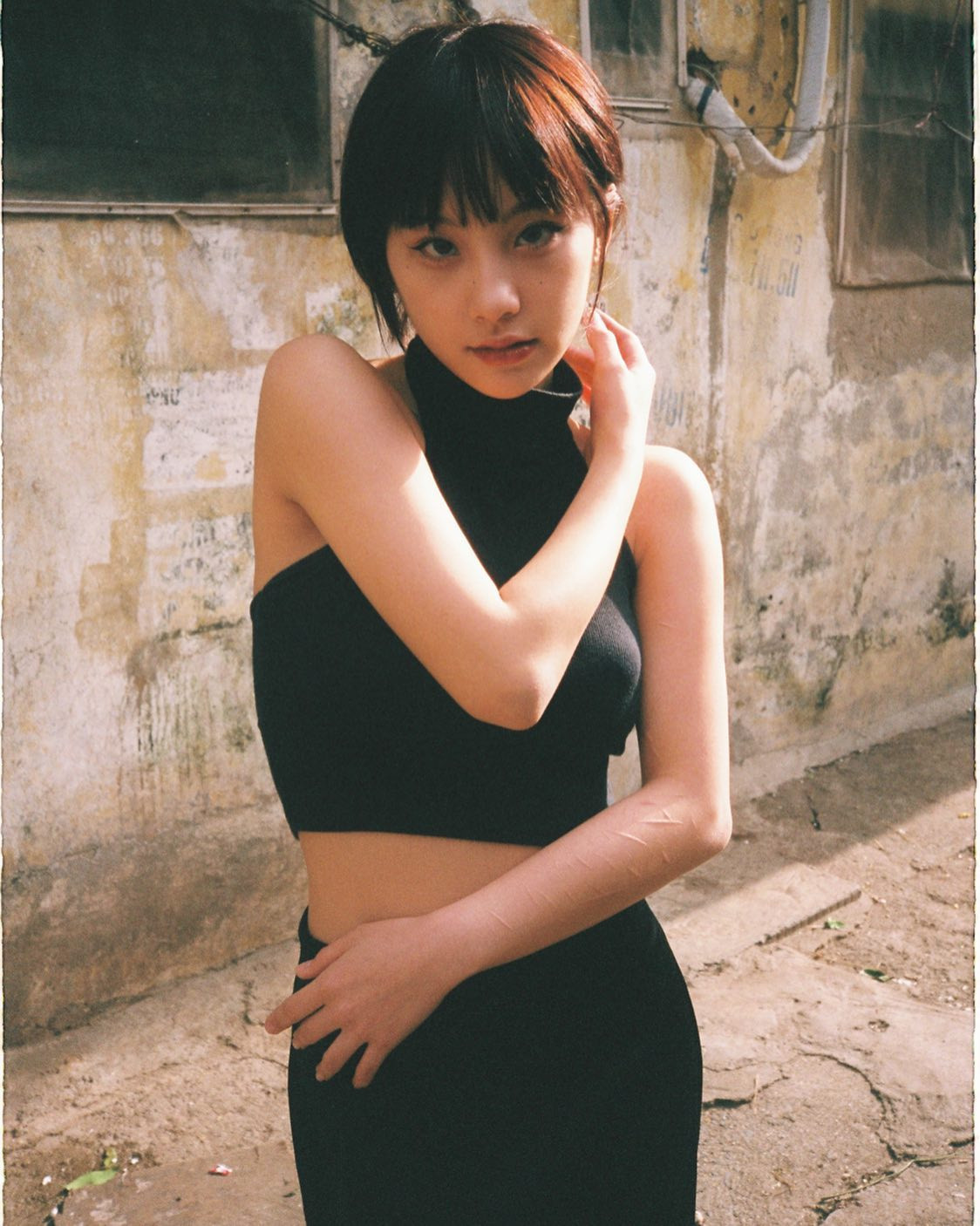 Ngoài đời, Thu Hà được biết đến với biệt danh Ceri, là một hot girl mới nổi chỉ mới hơn một năm trở lại đây. Cô nàng Gen Z quê gốc Lạng Sơn, là người dân tộc Tày.