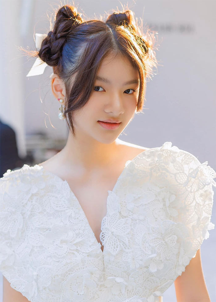 Vẻ đẹp sắc sảo, cá tính của Bảo Tiên nhận được nhiều lời khen ngợi.