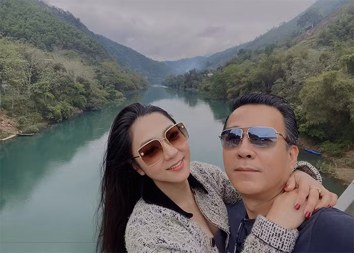 Nữ ca sĩ hải ngoại còn tiết lộ, cô gần như trầm cảm bởi đám cưới của mình và Thắng Ngô nhận quá nhiều chỉ trích trên mạng xã hội. "Sau lễ cưới ấy Xuân đã gần như trầm cảm và phải thu mình lại, không dám đọc bất cứ một bình luận nào trên mạng xã hội", Hà Thanh Xuân viết trên trang cá nhân.