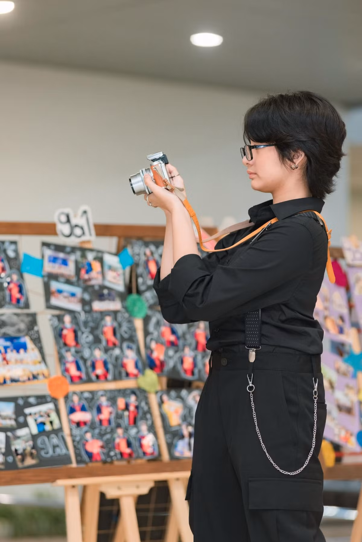 Trong loạt ảnh mới nhất, ái nữ nhà Thúy Hằng gây bất ngờ với vẻ ngoài "chất lừ" và đậm chất tomboy. Ảnh: Vũ Quang Phúc.