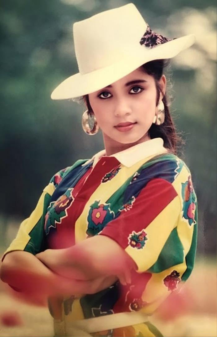 Không chỉ nổi tiếng với vai trò diễn viên, Việt Trinh còn được mệnh danh "Nữ hoàng ảnh lịch" bởi vẻ ngoài xinh đẹp, hấp dẫn. (Ảnh: Saostar)