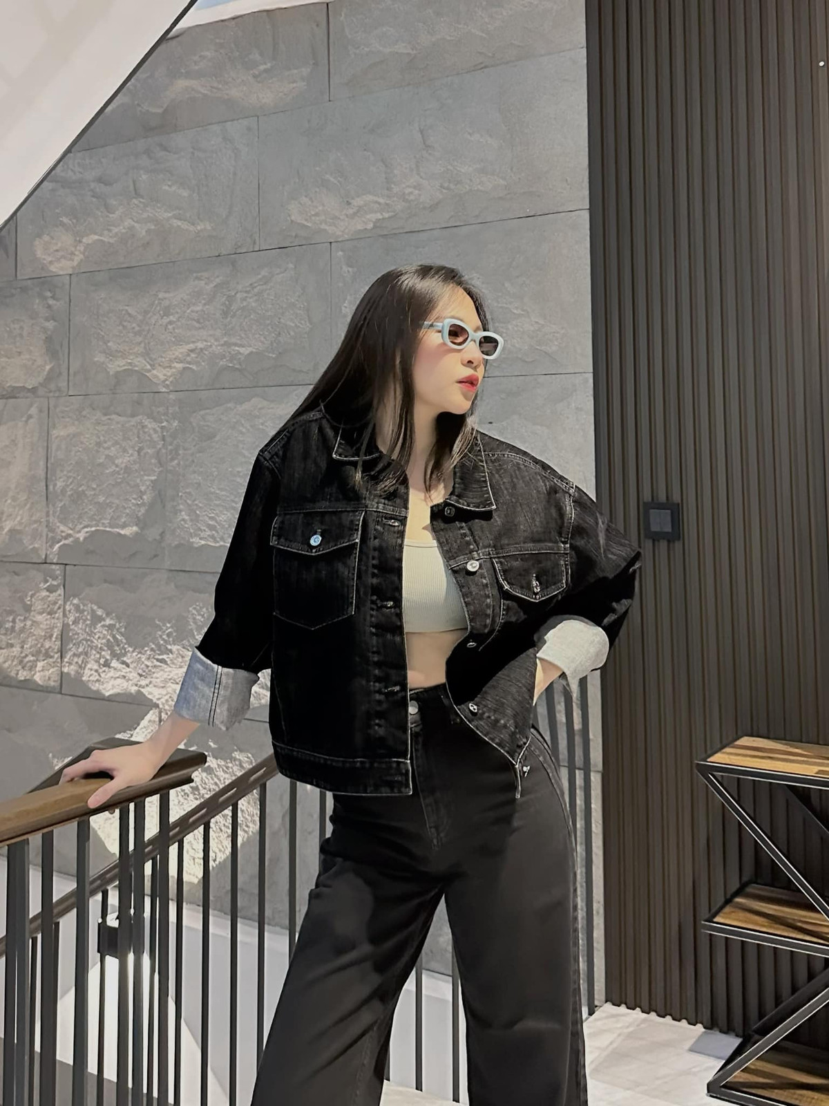 Vòng hai phẳng lì không một chút mỡ thừa của mỹ nhân họ Đàm khiến không ai tin cô mới sinh con chỉ một vài tháng.