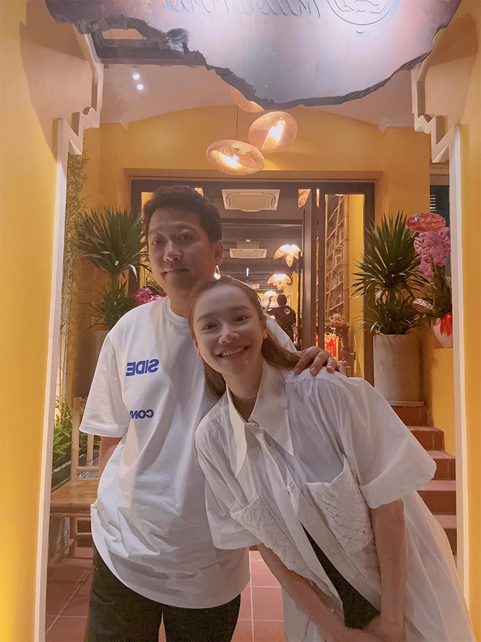 Vợ chồng Trường Giang - Nhã Phương dự kiến đón con thứ hai chào đời vào khoảng cuối tháng 8, đầu tháng 9.