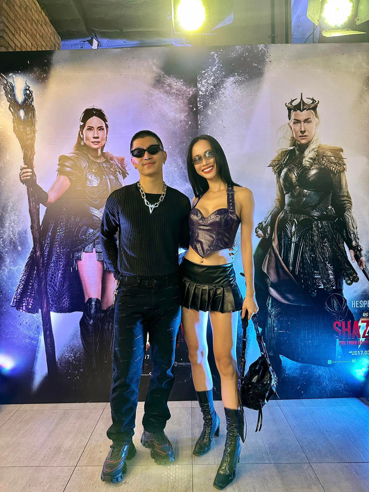 Bạn gái Cường Seven chuộng phong cách phóng khoáng, gợi cảm khi dự sự kiện hay trong đời thường.