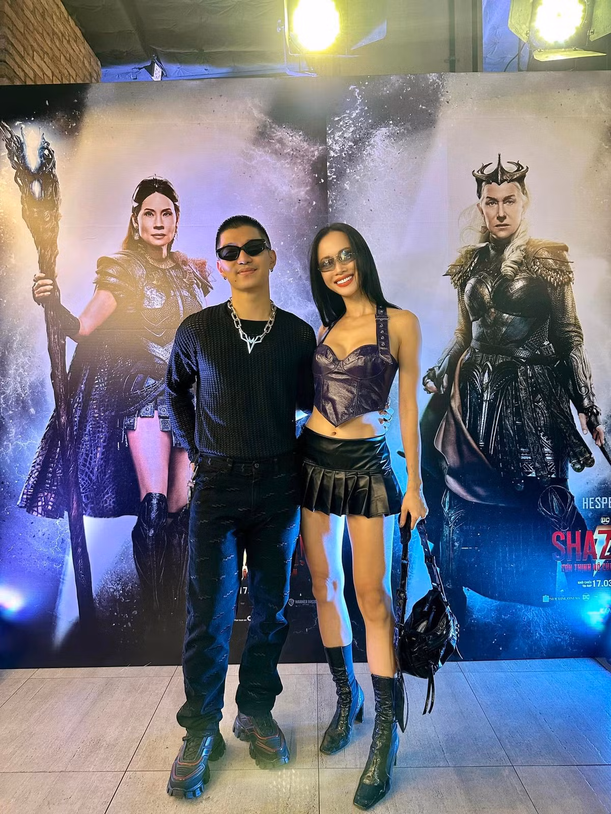 Bạn gái Cường Seven chuộng phong cách phóng khoáng, gợi cảm khi dự sự kiện hay trong đời thường.