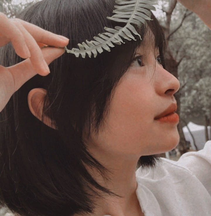 Qua chia sẻ của đạo diễn Lê Hiếu, có thể thấy ái nữ của cố nghệ sĩ Giang Còi sở hữu thành tích học tập đáng nể. Trước lời nhắn nhủ của anh trai, Hồng Phúc gửi lời cảm ơn anh và mọi người đã dành thật nhiều tình cảm cho cô bạn cùng gia đình.