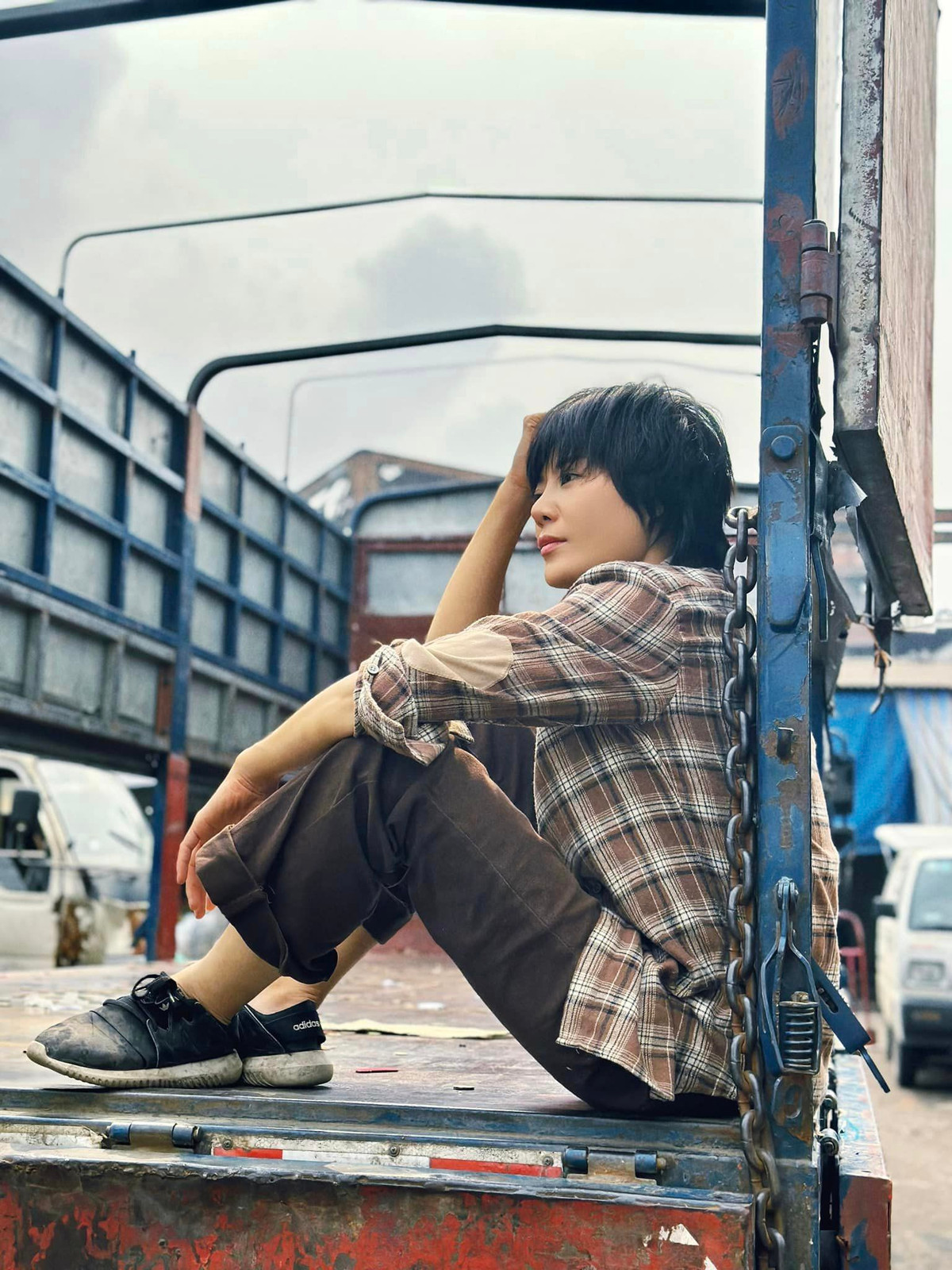 Thanh Hương "lột xác" với vai diễn bụi bặm trong phim mới. Ảnh: FB Thanh Hương.