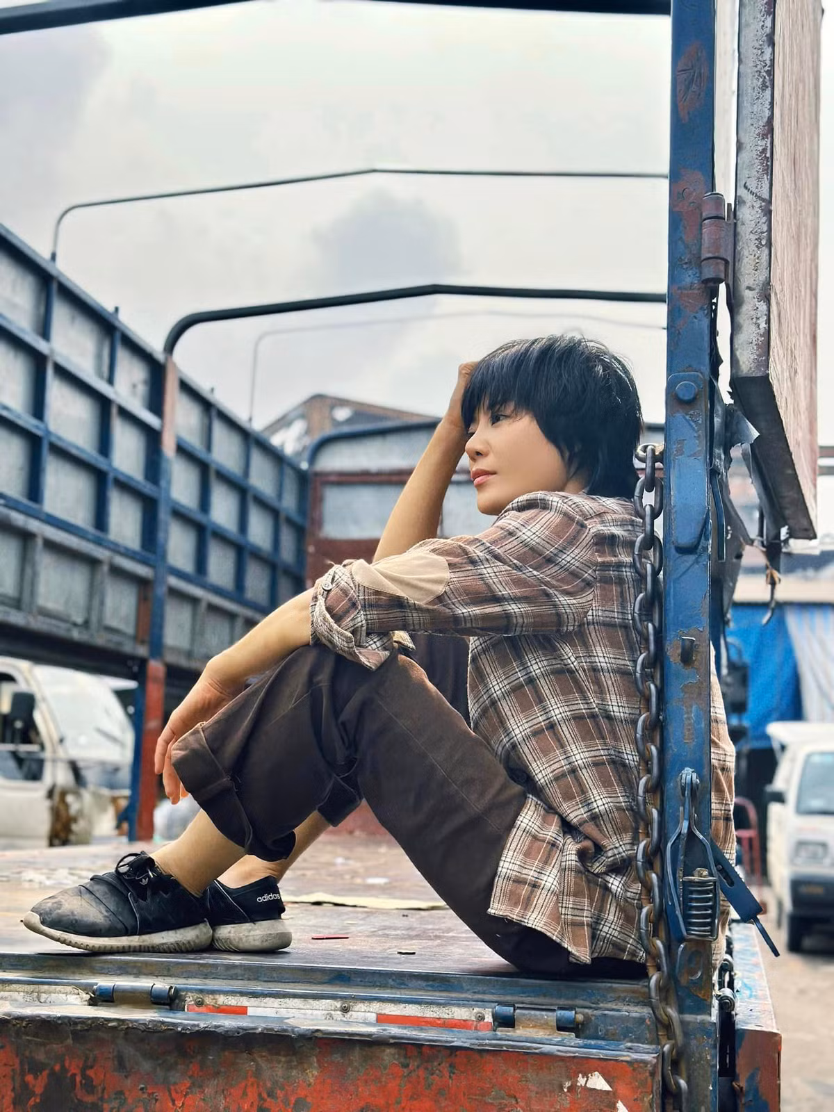 Thanh Hương "lột xác" với vai diễn bụi bặm trong phim mới. Ảnh: FB Thanh Hương.