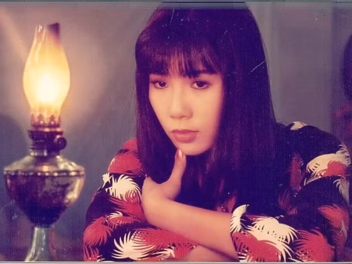 Nhan sắc thời trẻ của Á hậu Việt Nam 1994.